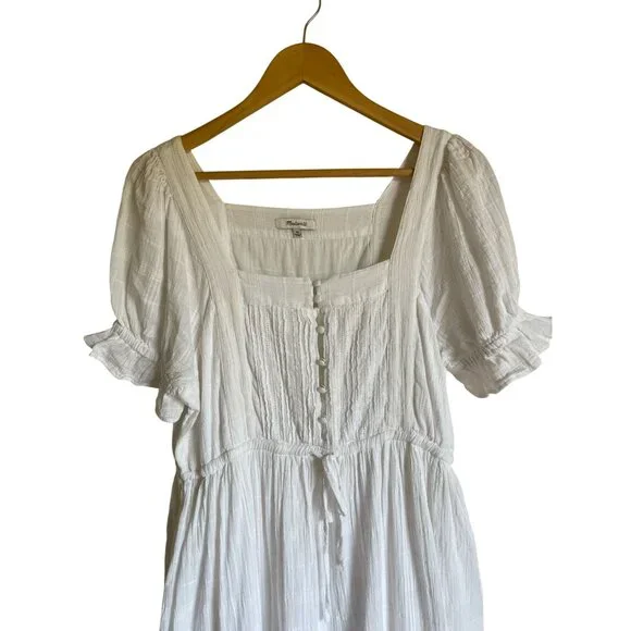 Elegant White Puff Sleeve Dress - Picture 10 of 10